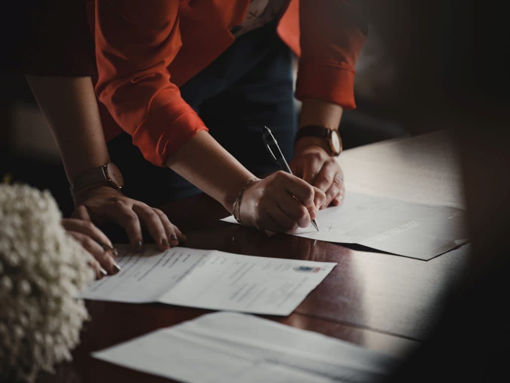 Document & Legal Courier